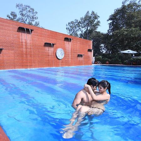 Aveo By Amatra, Gateway To Corbett Kashipur Exterior foto